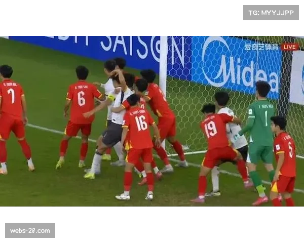 奥斯卡力压彭啸头球破门 沧州雄狮外援展现空中优势